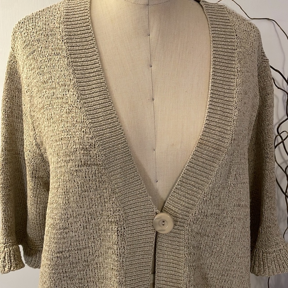 Sarah Spencer One button cardigan sweater with ruffle trim - Picture 2 of 7